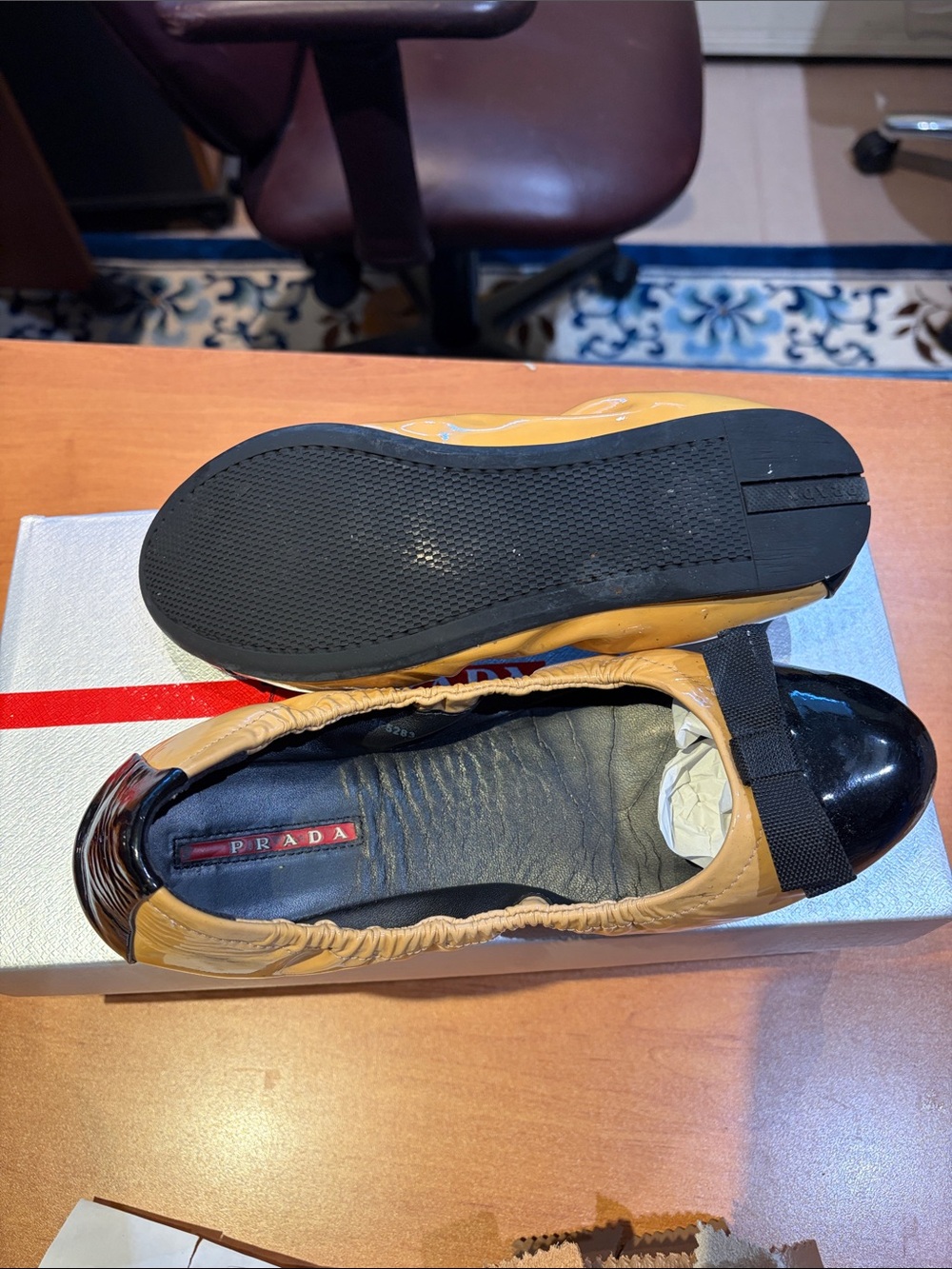 PRADA SIZE 37 Black and BEIGE Patent Leather Ballet Flats with Bow - Picture 9 of 12